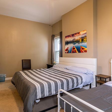 Spacious Row Home Next Transit Near Downtown W Parking Chicago Exterior foto