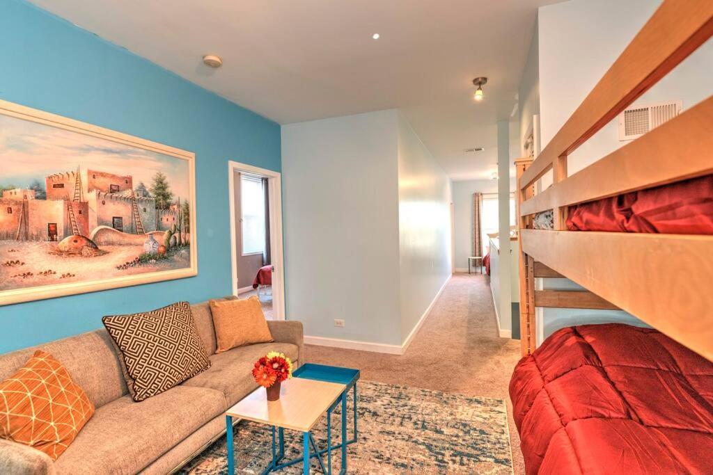 Spacious Row Home Next Transit Near Downtown W Parking Chicago Exterior foto