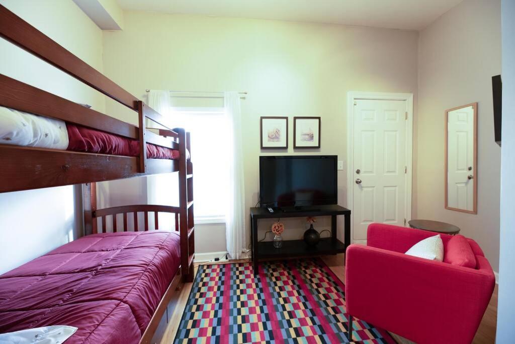 Spacious Row Home Next Transit Near Downtown W Parking Chicago Exterior foto
