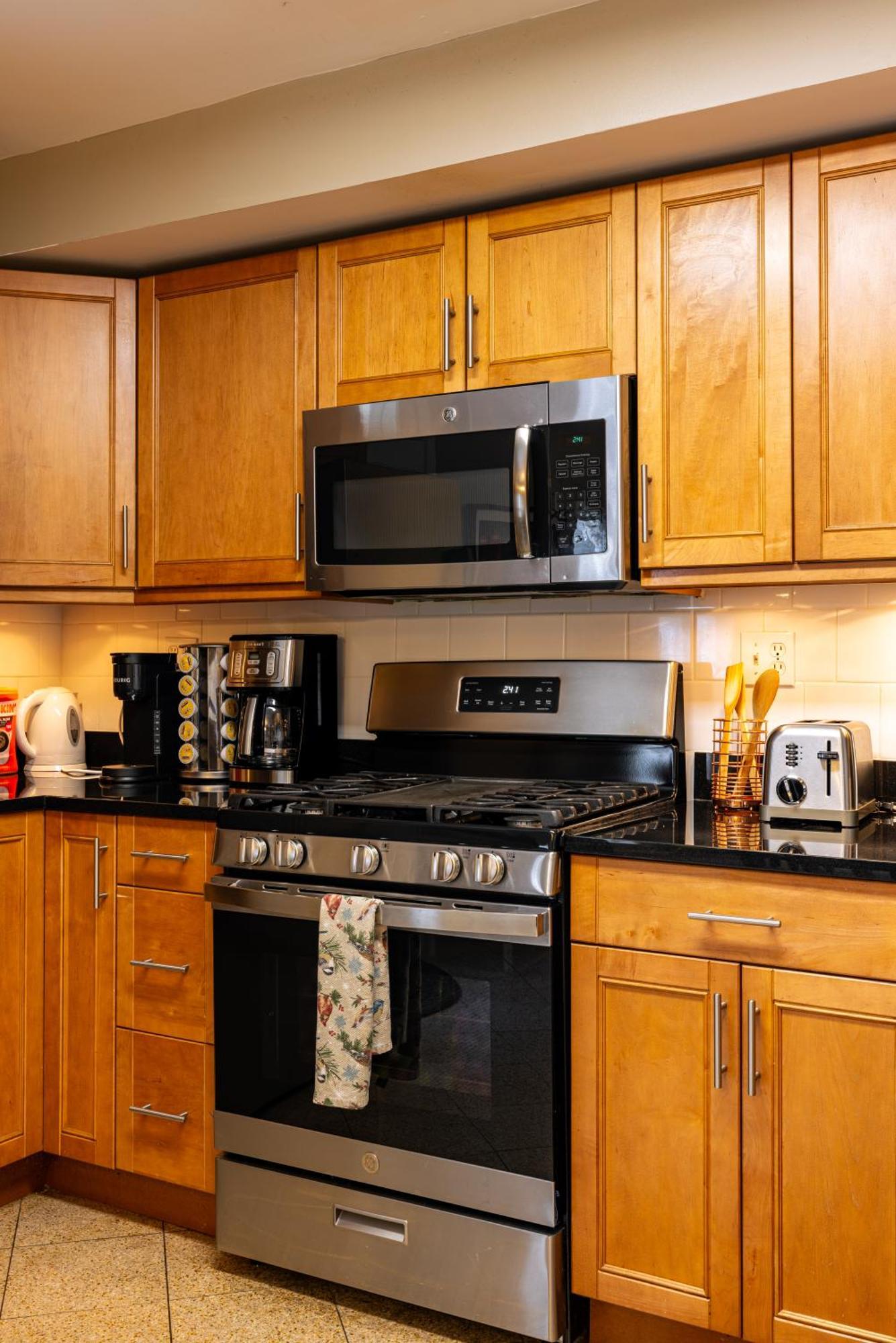 Spacious Row Home Next Transit Near Downtown W Parking Chicago Exterior foto